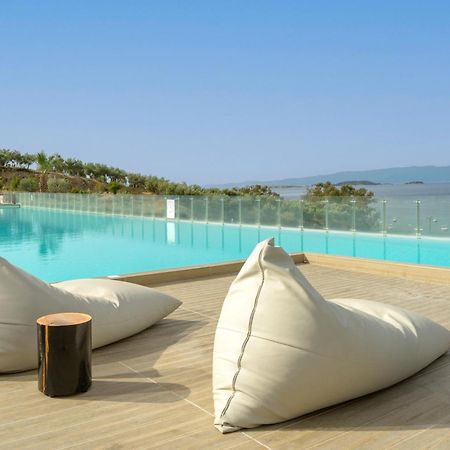 Akrathos Beach Hotel Ouranoupoli Exterior photo