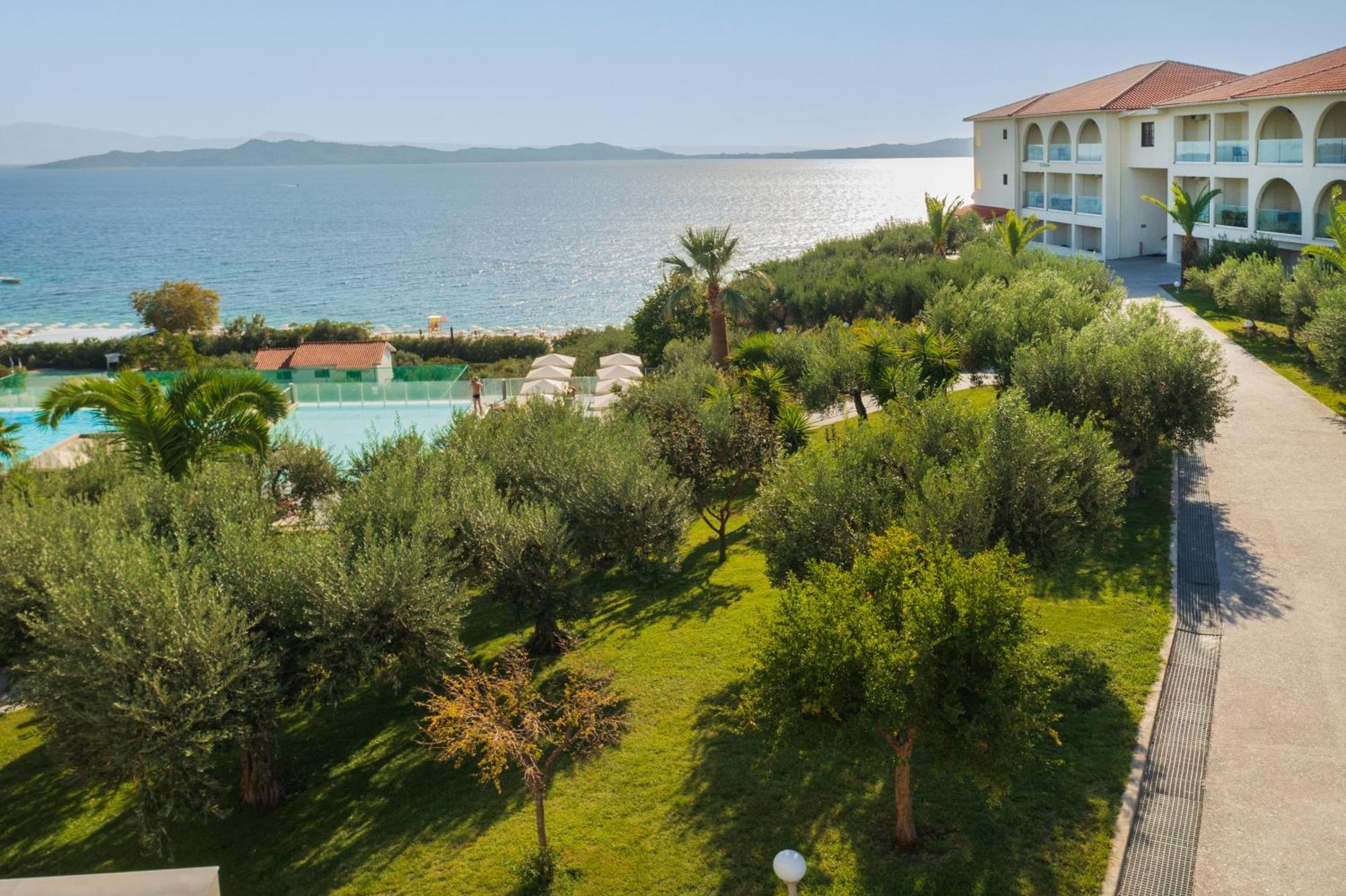Akrathos Beach Hotel Ouranoupoli Exterior photo