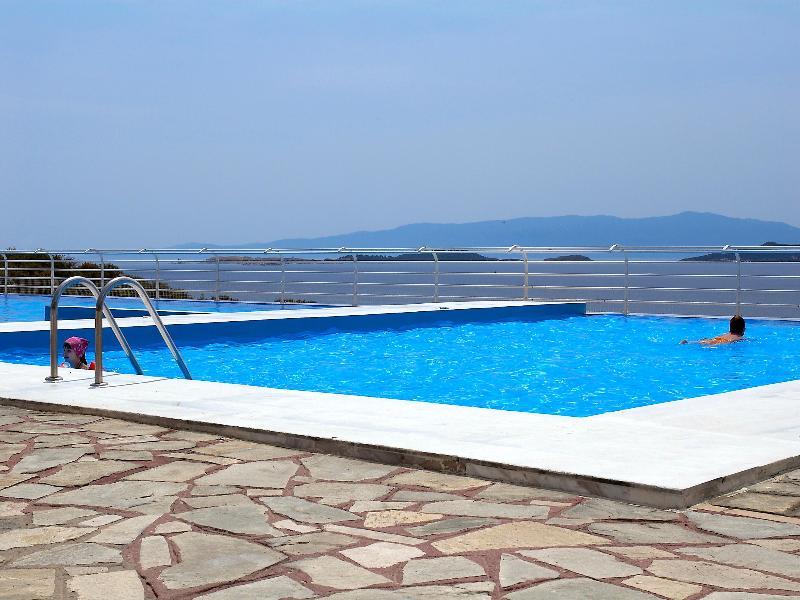 Akrathos Beach Hotel Ouranoupoli Exterior photo