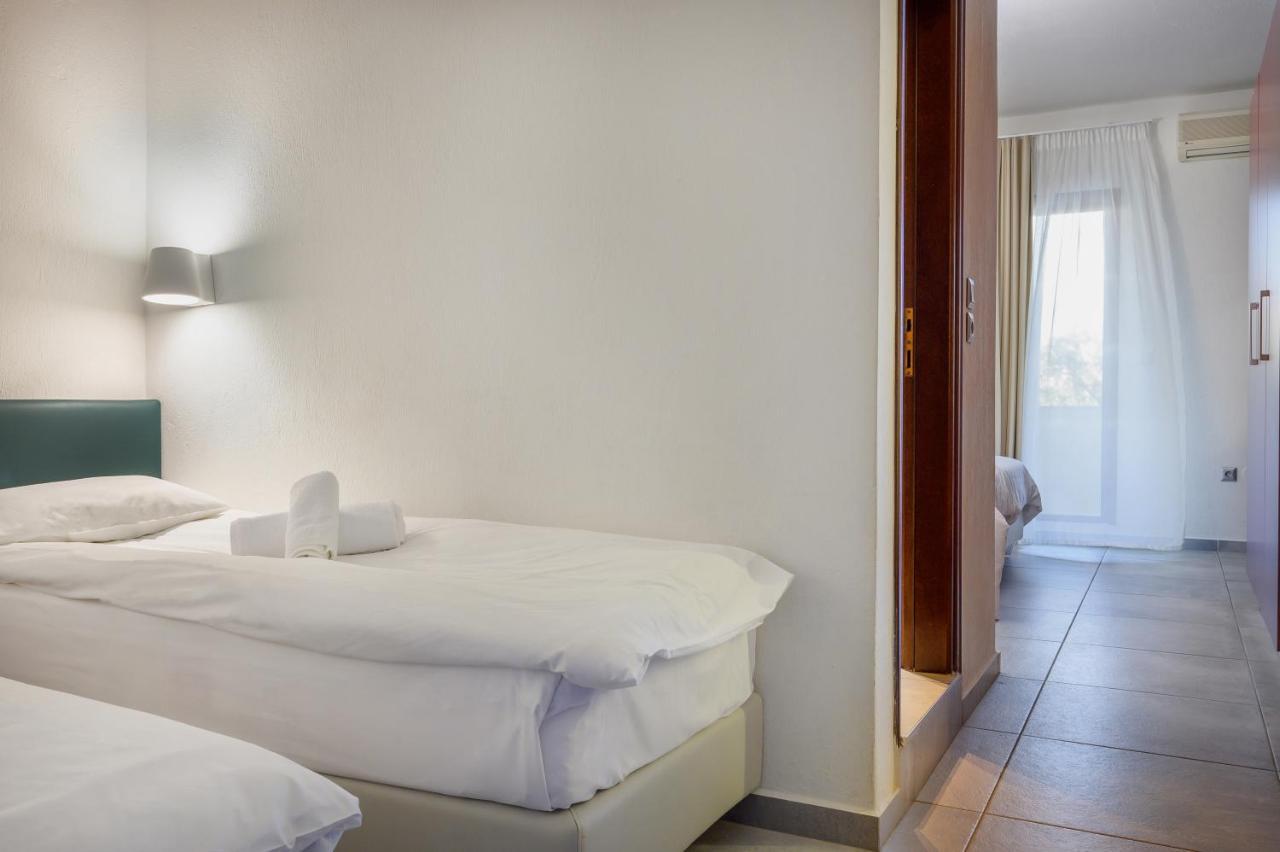 Akrathos Beach Hotel Ouranoupoli Exterior photo