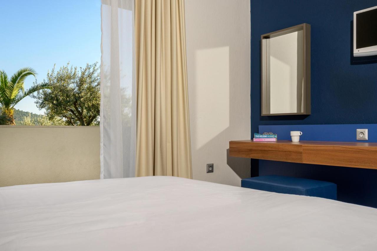 Akrathos Beach Hotel Ouranoupoli Exterior photo